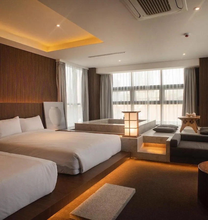 Uh Suite The Myeongdong Seoul