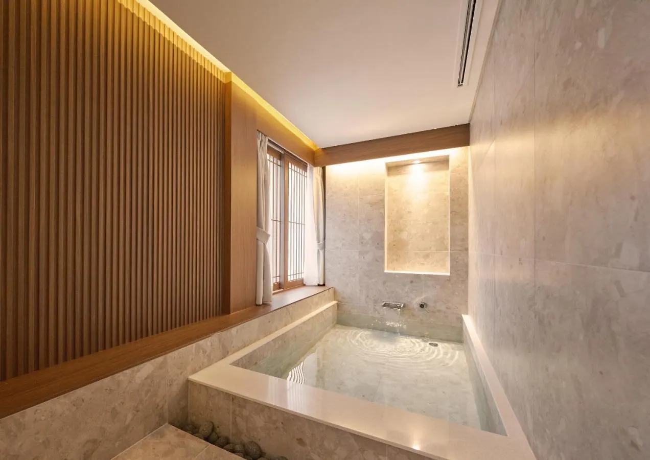 Uh Suite The Myeongdong Seoul Hotel